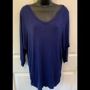 Women’s long sleeve top